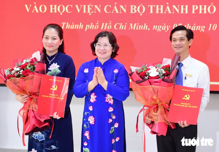 Bà Nguyễn Thị Nhật Hằng làm giám đốc Học viện Cán bộ TP.HCM - Ảnh 1.