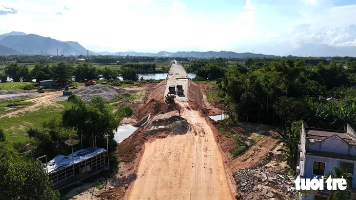 21 cầu thiếu đường dẫn ở Đà Nẵng: Chuyển biến sau 'tối hậu thư' - Ảnh 4.