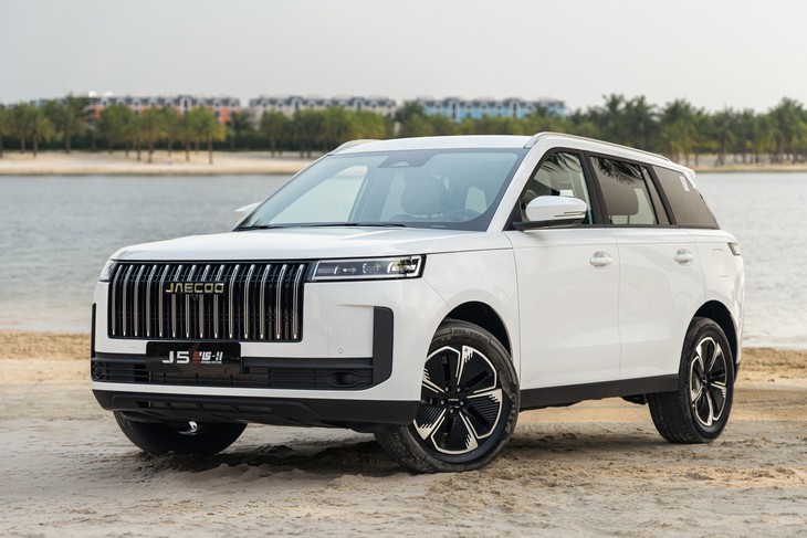 Tin tức giá xe: Loạt SUV Omoda & Jaecoo ưu đãi tới 165 triệu, Jaecoo J5 sắp áp dụng giá mới - Ảnh 1.