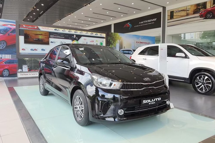 Tin tức giá xe: Kia Soluto giảm giá xuống dưới 300 triệu, xe hạng B rẻ như xe điện mini - Ảnh 1.