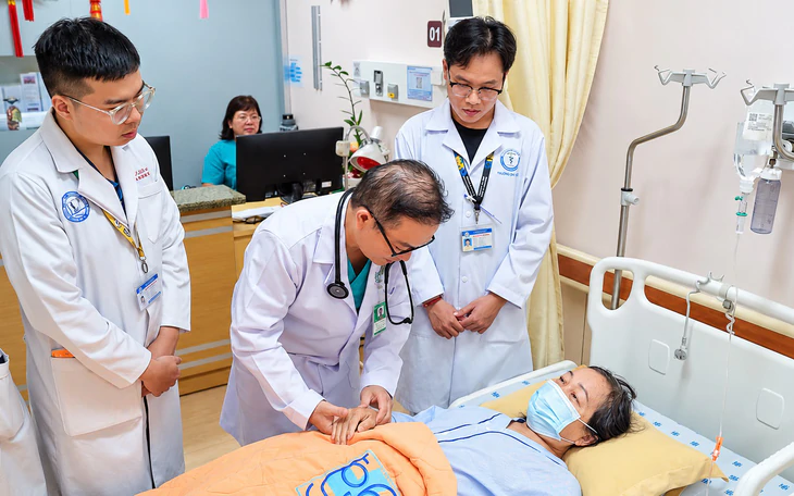 Huế và Đà Nẵng bắt tay nhau trong lĩnh vực phẫu thuật tim mạch - Ảnh 2.