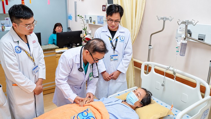 Từ đường hô hấp đến trái tim: Mối nguy từ cúm, phế cầu và RSV - Ảnh 1.