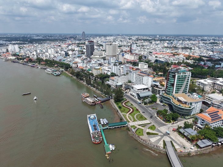 Cần Thơ đấu giá 21 khu đất, dừng 2 khu - Ảnh 1.