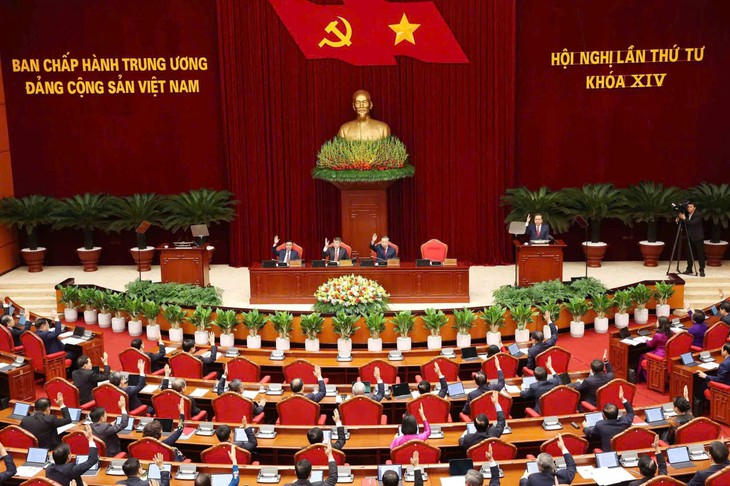 Trung ương Đảng bàn về định hướng lãnh đạo phát triển đất nước 100 năm tiếp theo - Ảnh 2.