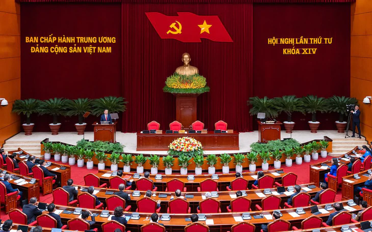 Bộ Chính trị: Đảng viên không lợi dụng vị trí để can thiệp công việc nơi cư trú - Ảnh 2.