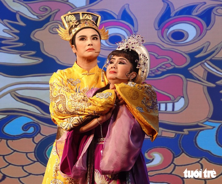 Vở vở cải lương Tiếng hò sông Hậu, Lê Văn Duyệt mừng Ngày văn hóa Việt Nam - Ảnh 2.