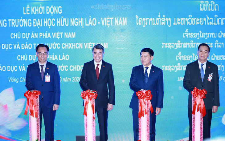 Việt Nam bàn giao hệ thống quản lý dân cư và CCCD tại Lào, khởi công Trường Đại học hữu nghị - Ảnh 5.