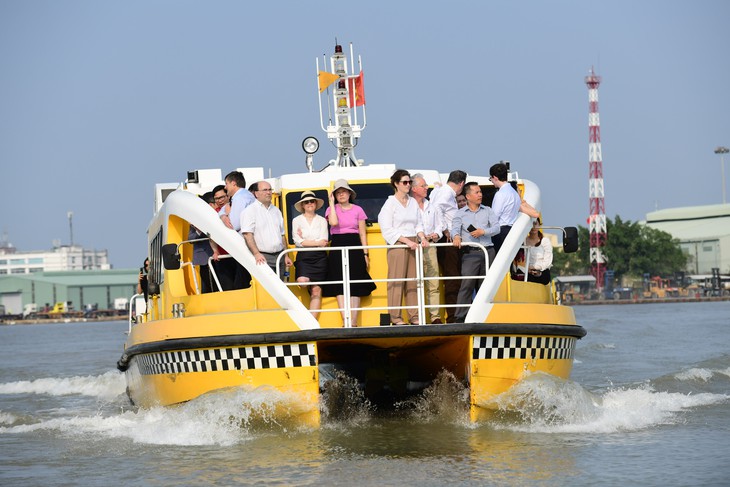 Cần một 'tổng đạo diễn' cho dòng sông Sài Gòn - Ảnh 2.