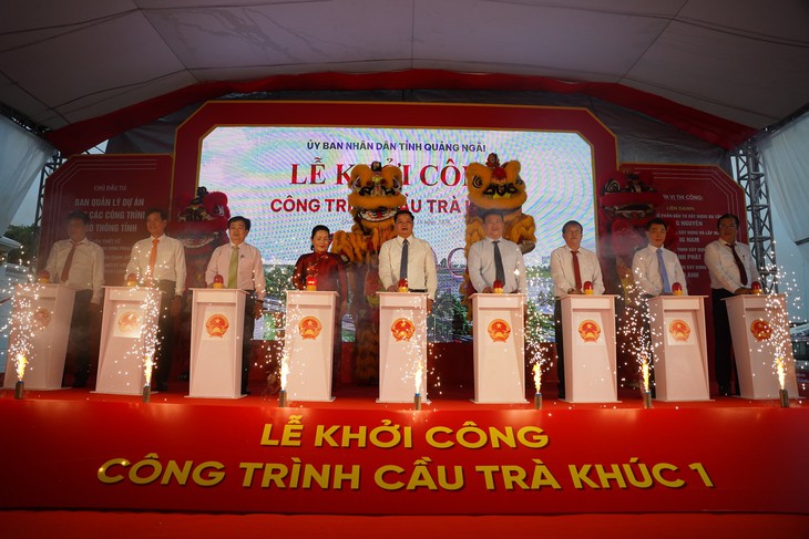 Khởi công dự án cầu Trà Khúc 1, tạo dấu ấn 'bờ xe nước' trên sông Trà Khúc - Ảnh 1.