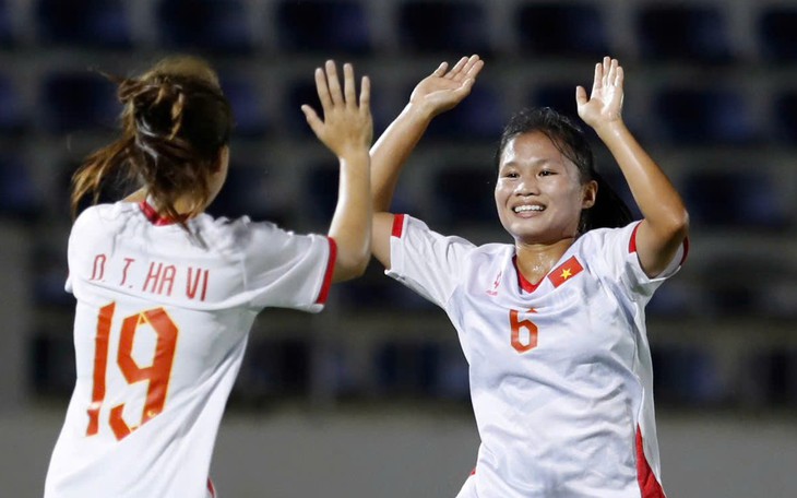 HLV Nhật Bản nói gì khi U17 nữ Việt Nam ghi 20 bàn thắng ở giải châu Á? - Ảnh 3.