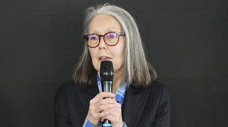 Tác gia Nobel văn chương Anne Carson: Người soạn bản hòa ca của nỗi khát khao - Ảnh 2.
