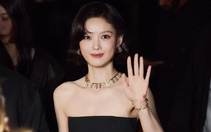 Phim của Kim Yoo Jung ra sao khi đối đầu với Doctor X? - Ảnh 7.