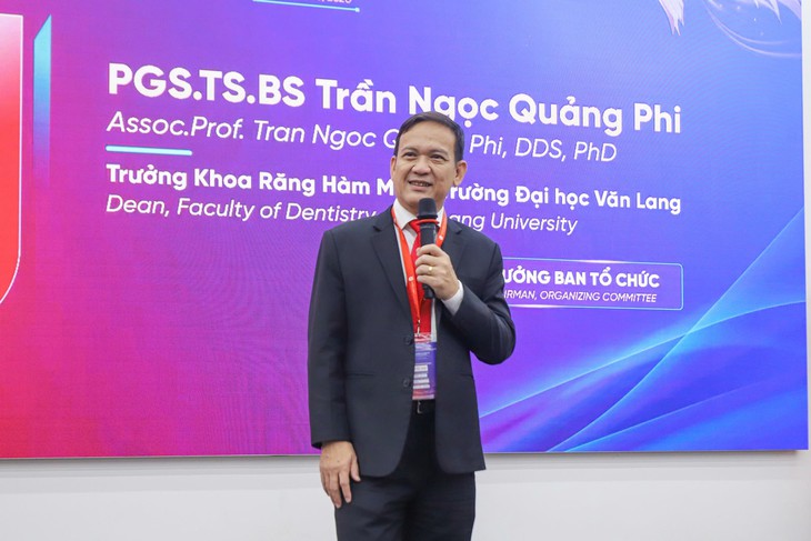 Bọc răng sứ tràn lan, coi chừng vừa mất tiền, mất răng vì điều trị quá mức - Ảnh 1.