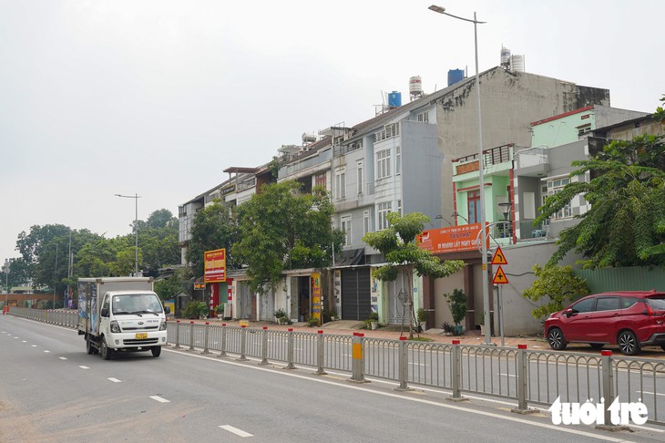 Người dân đường Nguyễn Ảnh Thủ nối dài, xã Bà Điểm phấn khởi khi được ngầm hóa lưới điện - Ảnh 2.