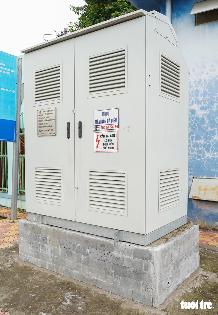 Người dân đường Nguyễn Ảnh Thủ nối dài, xã Bà Điểm phấn khởi khi được ngầm hóa lưới điện - Ảnh 11.