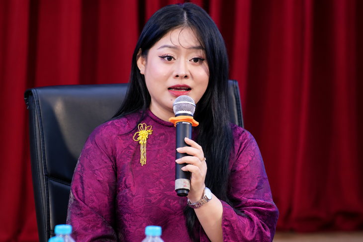 Người trẻ thích tâm sự với AI vì được an ủi, đôi khi còn được... nịnh - Ảnh 1.