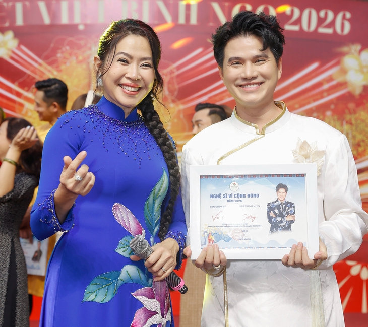 Hơn 100 người nổi tiếng được vinh danh Nghệ sĩ vì cộng đồng 2025 - Ảnh 3. Nghệ sĩ vì cộng đồng - Ảnh 3.