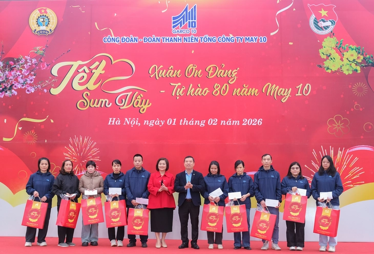 Thưởng Tết ngành dệt may có nơi đến 'tháng lương thứ 14, 15' - Ảnh 2. thưởng tết - Ảnh 2.