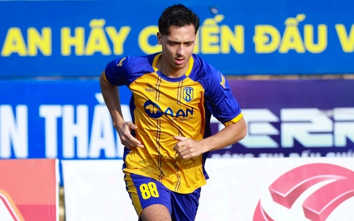 Cựu tuyển thủ U23 Việt Nam Hồ Văn Cường chấn thương nặng - Ảnh 2.