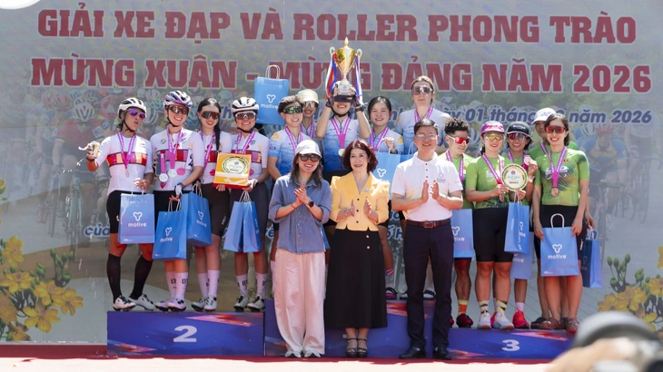 Sôi nổi Giải Xe đạp và Roller Mừng Xuân - Mừng Đảng 2026 tại TP.HCM - Ảnh 3.