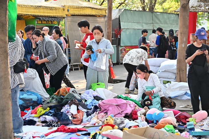 Nghệ sĩ góp Tết ấm cho trẻ em bị ảnh hưởng bởi HIV/AIDS - Ảnh 5. HIV/AIDS - Ảnh 5.