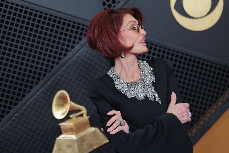 Sabrina Carpenter, Rosé BlackPink... lộng lẫy trên thảm đỏ Grammy 2026 - Ảnh 2. Sabrina Carpenter, Rosé BlackPink... lộng lẫy trên thảm đỏ Grammy 2026 - Ảnh 2.