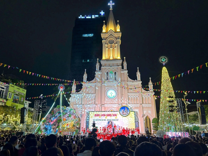 Những địa điểm chụp ảnh áo dài đẹp ở Đà Nẵng dịp Tết 2026 - Ảnh 4.