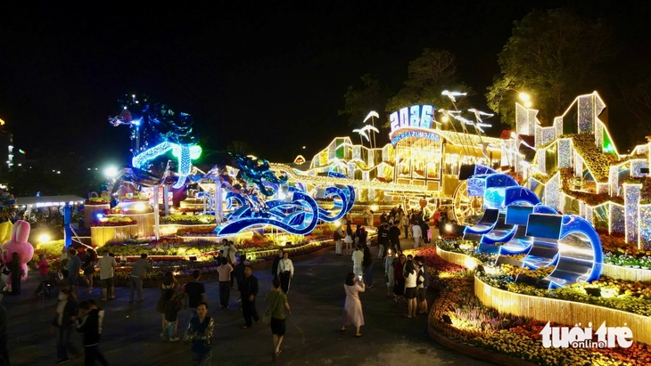 du khách - Ảnh 4.