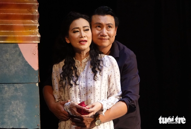 Kịch Tết Bính Ngọ: Lịch diễn kéo dài, vở mới xôm tụ - Ảnh 5.