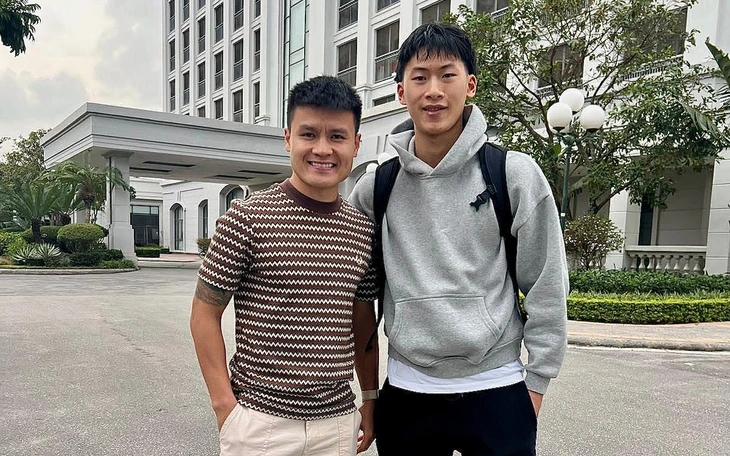 VFF tiếp tục 'mở cửa' với cầu thủ Việt kiều và nhập tịch - Ảnh 2.