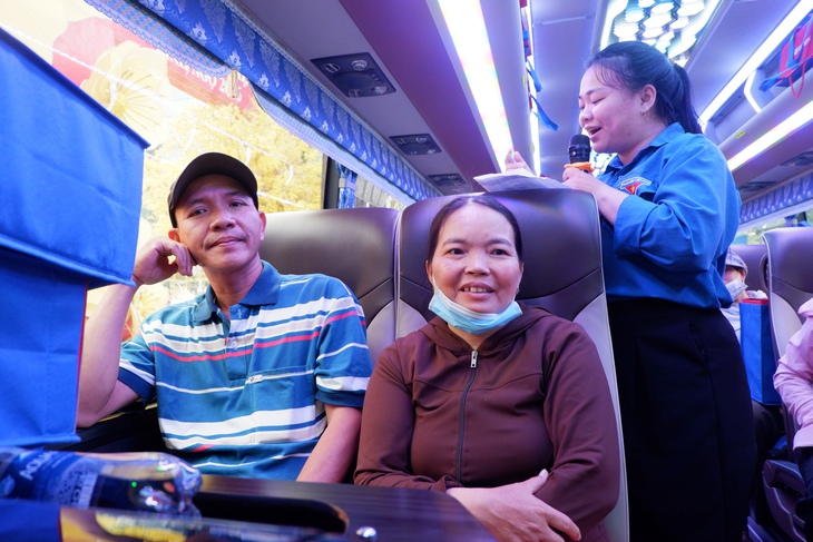 Chương trình 'Mang Tết về nhà' năm 2026 đưa hàng ngàn người khó khăn về quê đón Tết - Ảnh 6.
