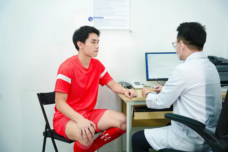 Khuất Văn Khang - Đình Bắc - Trung Kiên hội ngộ ở Tiêm chủng Long Châu - Ảnh 2.