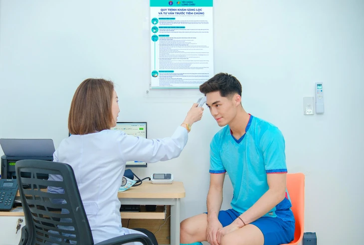 Khuất Văn Khang - Đình Bắc - Trung Kiên hội ngộ ở Tiêm chủng Long Châu - Ảnh 3.