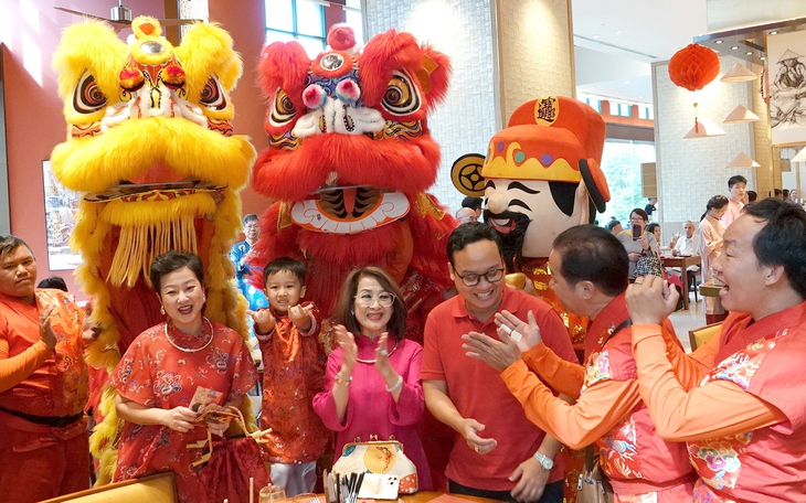 Du lịch 30-4 và 1-5: Staycation lên ngôi, khách sạn TP.HCM tung loạt trải nghiệm hấp dẫn - Ảnh 3.