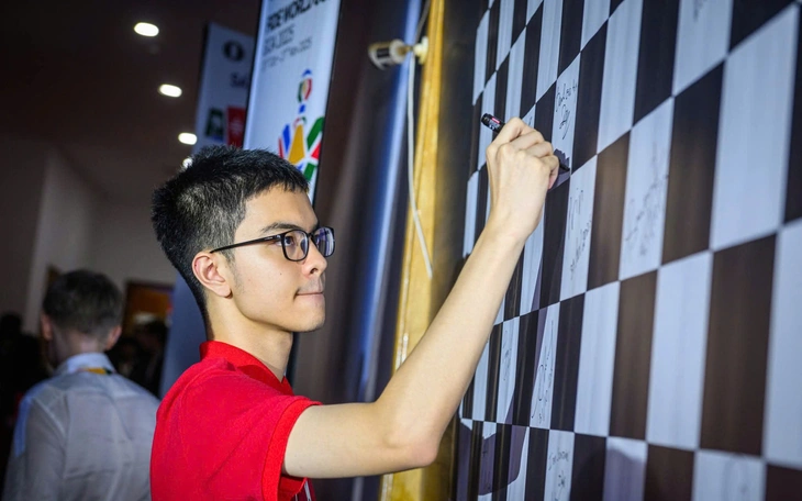 Thí sinh tham dự Đường lên đỉnh Olympia trở thành nhà vô địch cờ vua Việt Nam - Ảnh 3.