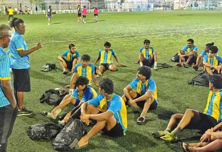 CLB Green Streets ở Maldives cố tình bỏ thi đấu để chắc suất... trụ hạng - Ảnh 1.