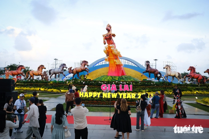 ngựa mặt quạu - Ảnh 4.