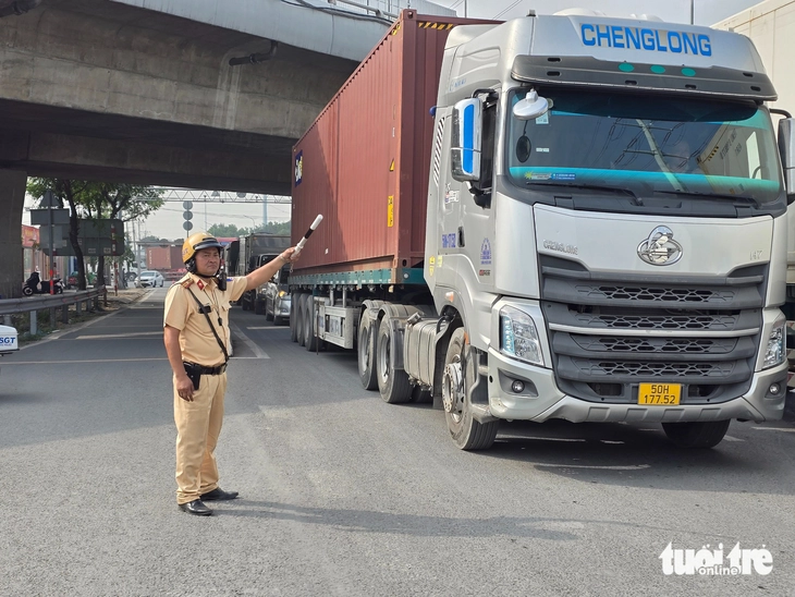 cao tốc - Ảnh 2.