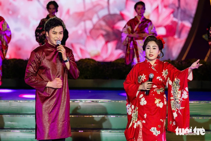 Trên bến dưới thuyền - Ảnh 6.