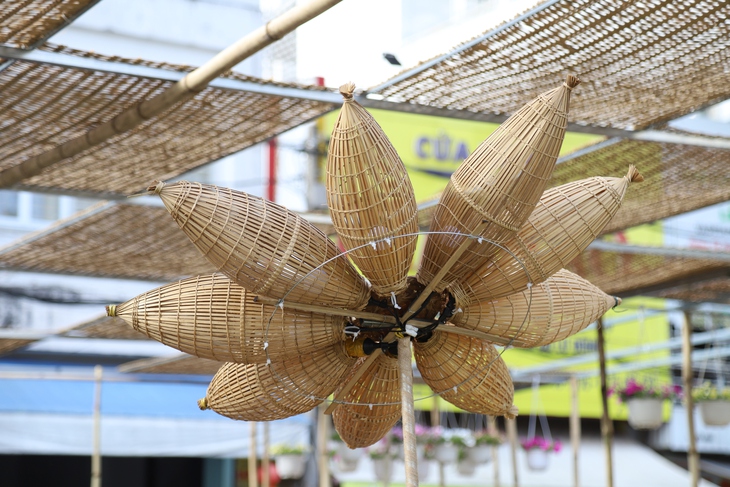 Đường hoa nghệ thuật - Ảnh 10.