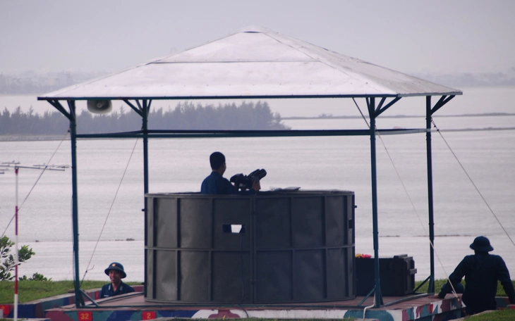 Yêu cầu bộ đội trực chiến, sẵn sàng hỗ trợ do cao điểm du lịch Tết ở Cù Lao Chàm - Ảnh 3.