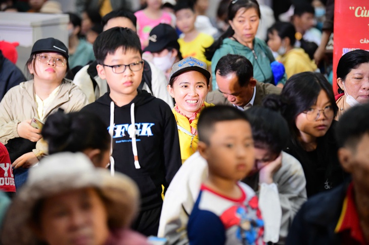 Saigon Co.op khởi động 'Chuyến xe hạnh phúc' 2026, đưa 900 người lao động về quê miễn phí    - Ảnh 7.