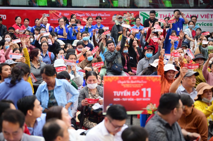 Saigon Co.op khởi động 'Chuyến xe hạnh phúc' 2026, đưa 900 người lao động về quê miễn phí    - Ảnh 6.