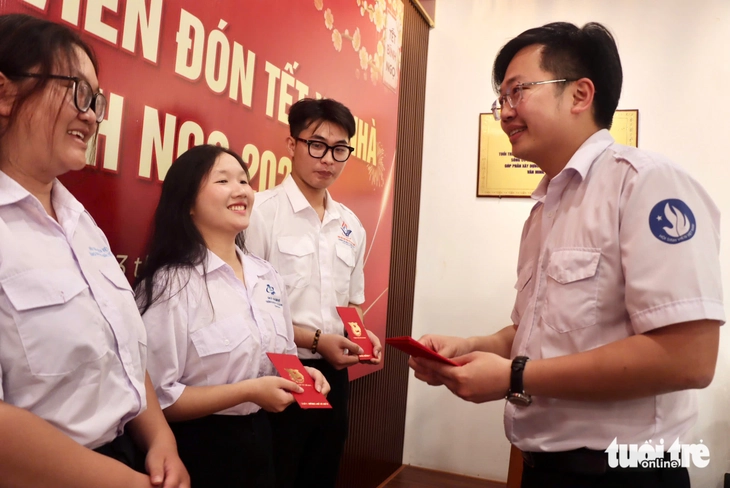 sinh viên - Ảnh 2.