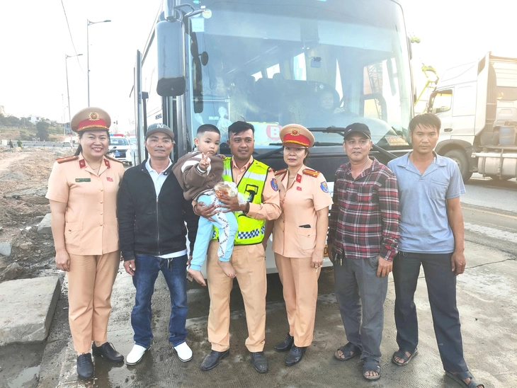 cảnh sát giao thông - Ảnh 3.