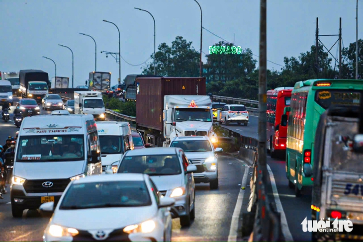 cửa ngõ - Ảnh 2.