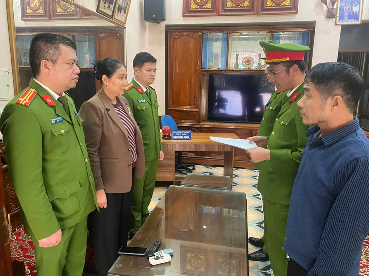 Khởi tố hai giám đốc kinh doanh xe điện chở khách tại Sầm Sơn về tội trốn thuế - Ảnh 2.