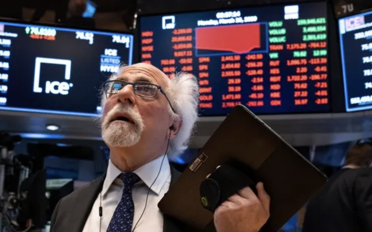 Đọc nhanh 24-2: Vàng tăng dựng đứng, chứng khoán Mỹ rực lửa, VN-Index ra sao? - Ảnh 3.