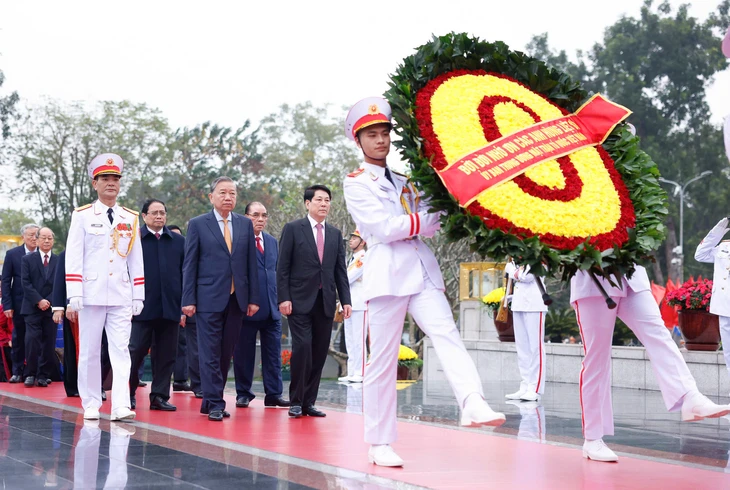Chủ tịch Hồ Chí Minh - Ảnh 4.