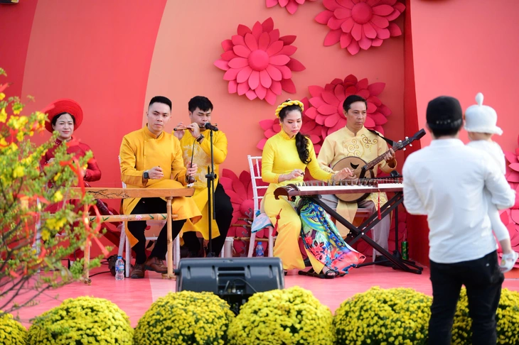 Lễ hội Xuân Cần Giờ - Ảnh 3.